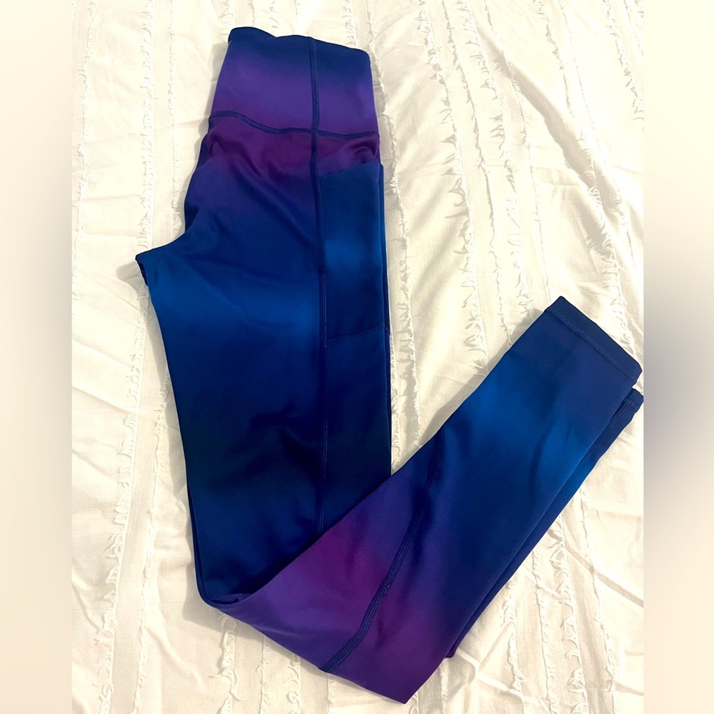Victoria’s Secret ombré leggings